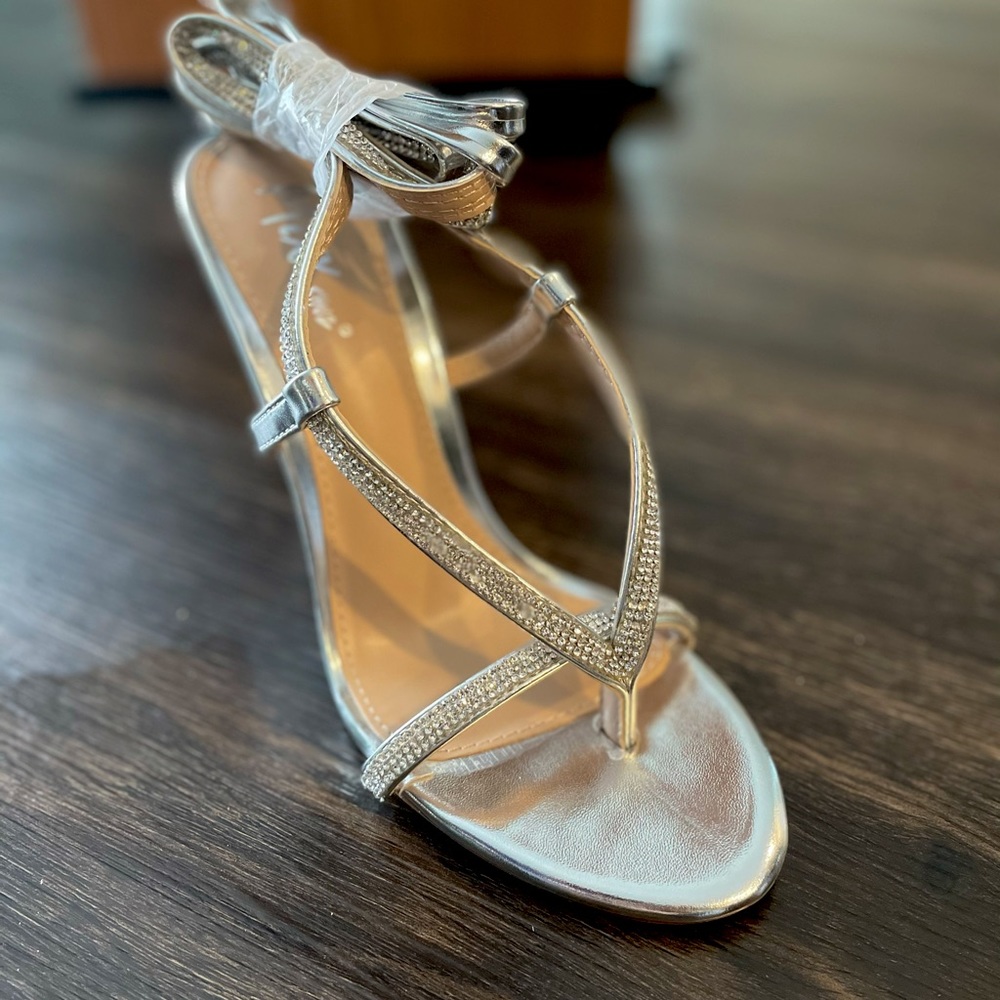 Rhinestone studded silver Tie up Sandals